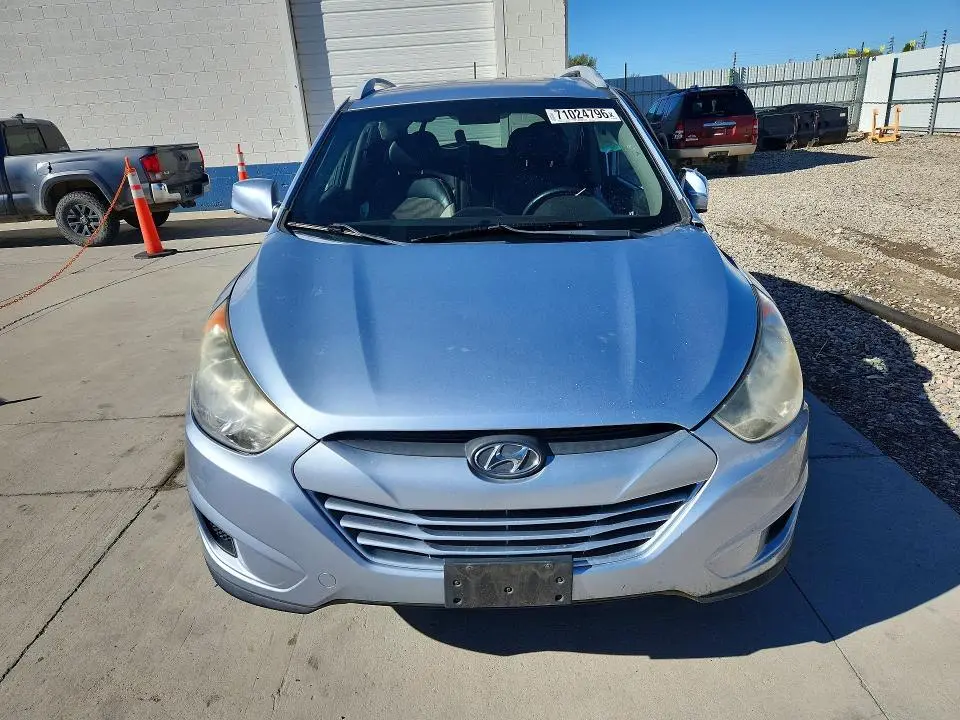 2011 HYUNDAI TUCSON GLS  