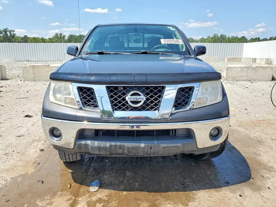 2010 NISSAN FRONTIER SE V6  