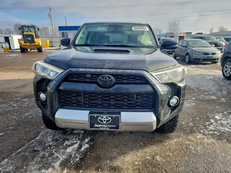 2018 TOYOTA 4RUNNER SR5/SR5 PREMIUM  