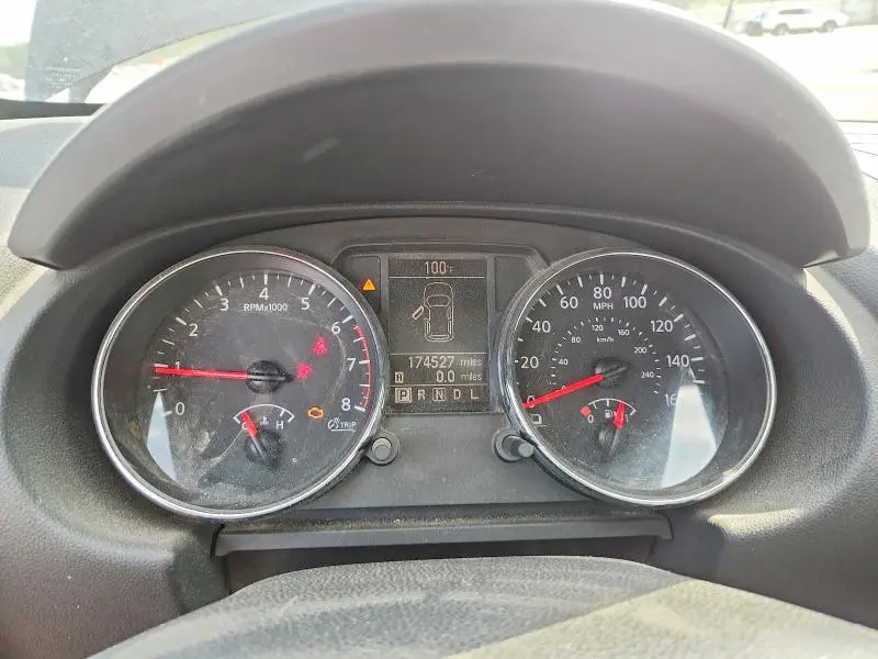 2011 NISSAN ROGUE S  