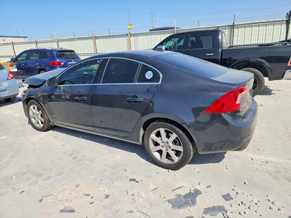 2016 VOLVO S60 PREMIER  