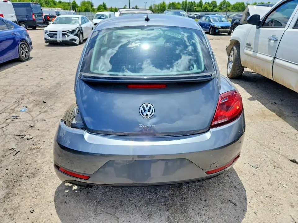 2017 VOLKSWAGEN BEETLE 1.8T  