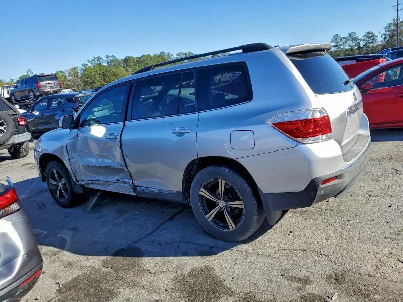 2011 TOYOTA HIGHLANDER BASE  