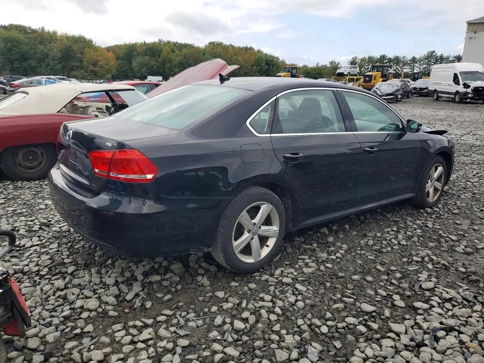 2015 VOLKSWAGEN PASSAT S  