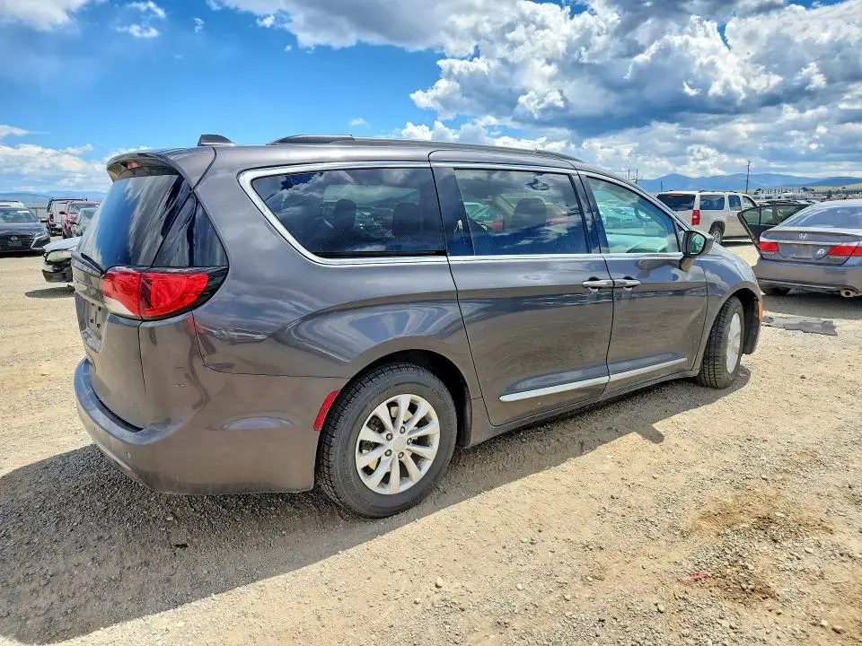 2017 CHRYSLER PACIFICA TOURING L  