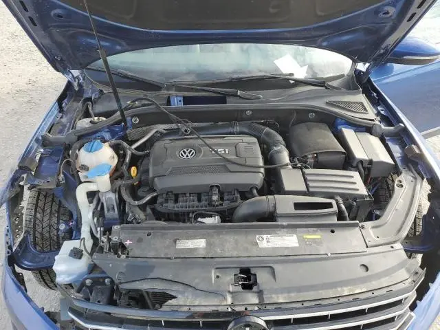 2016 VOLKSWAGEN PASSAT SE  