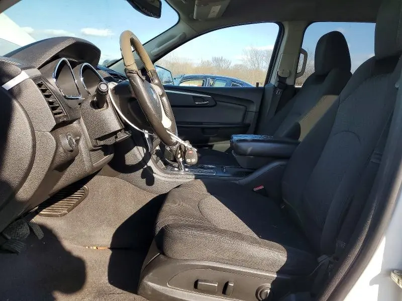 2012 CHEVROLET TRAVERSE LT  