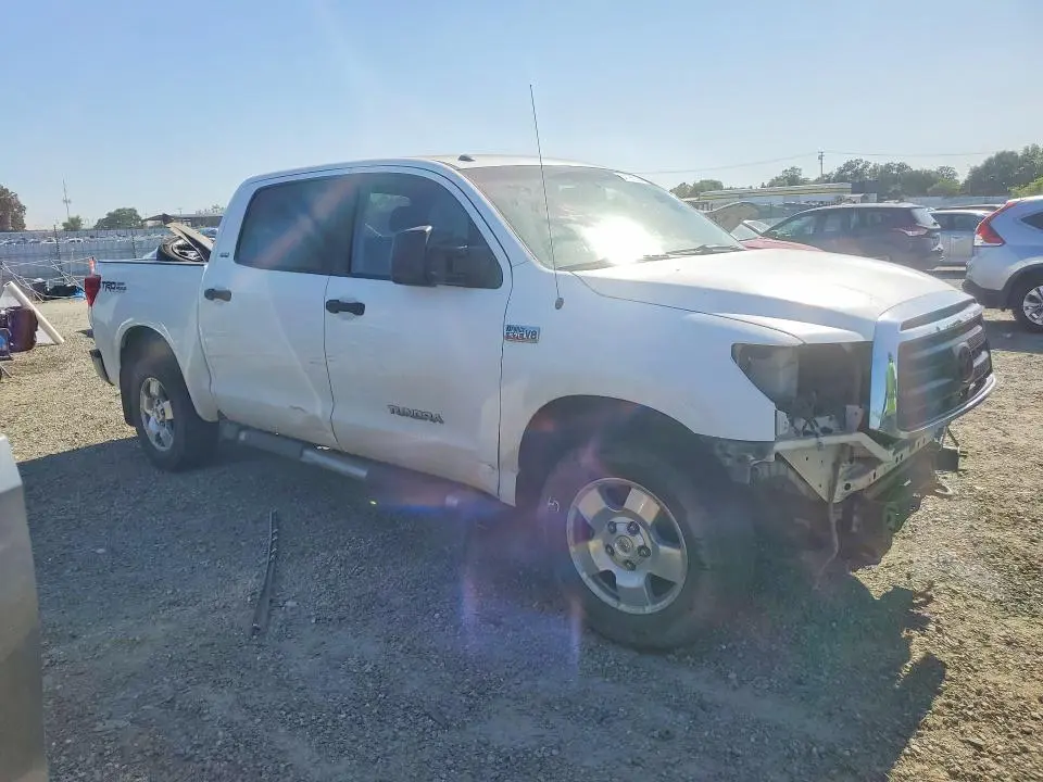 2010 TOYOTA TUNDRA CREWMAX SR5  