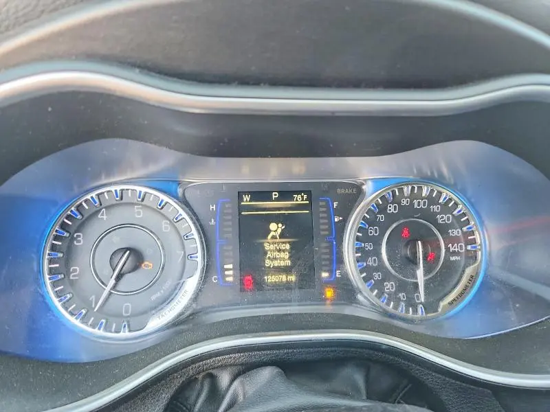 2016 CHRYSLER 200 LIMITED  