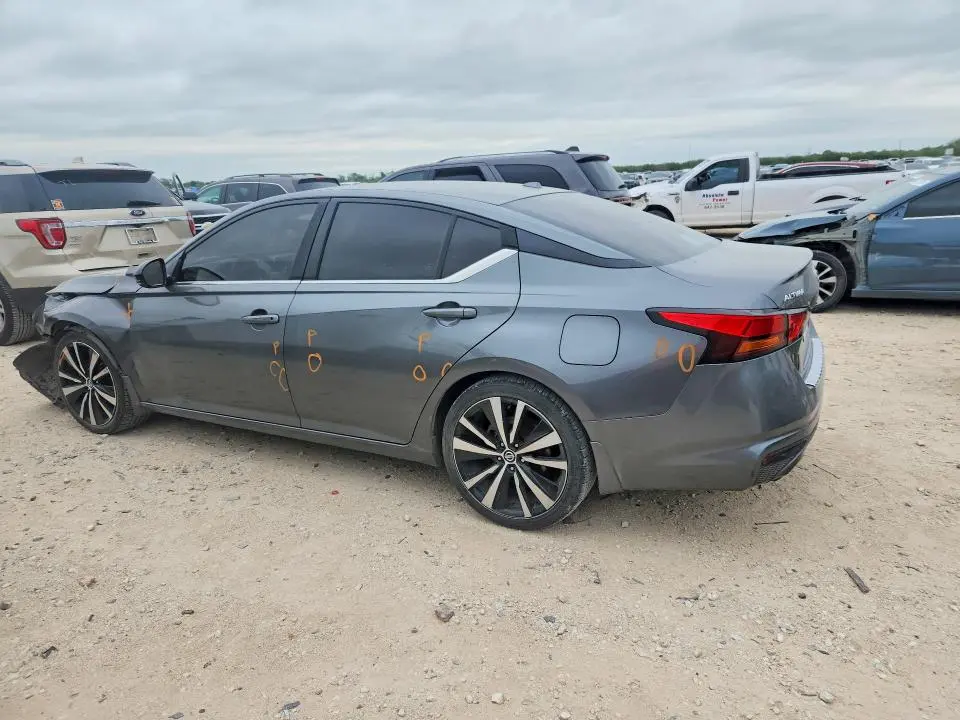 2021 NISSAN ALTIMA SR  