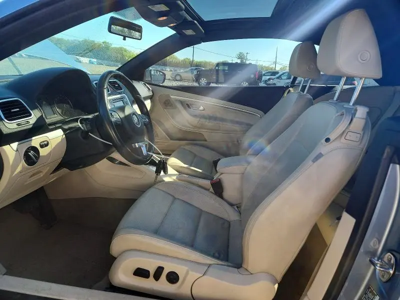 2015 VOLKSWAGEN EOS KOMFORT  