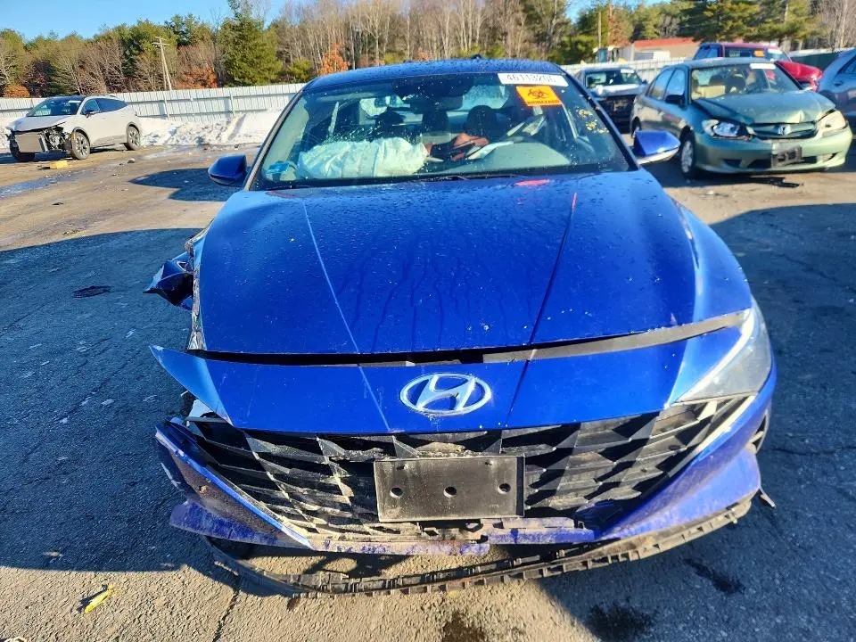 2022 HYUNDAI ELANTRA SEL  