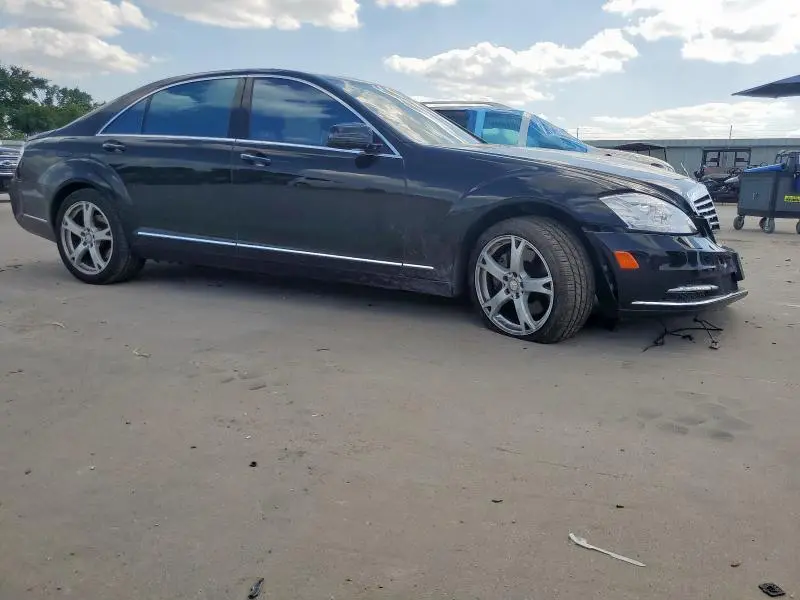 2013 MERCEDES-BENZ S 550  