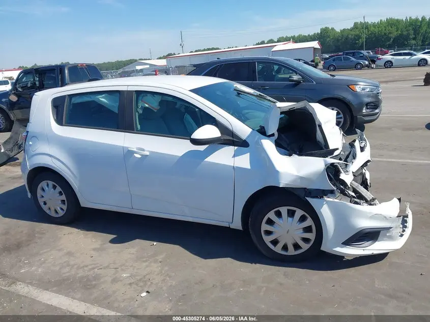 2017 CHEVROLET SONIC LT AUTO