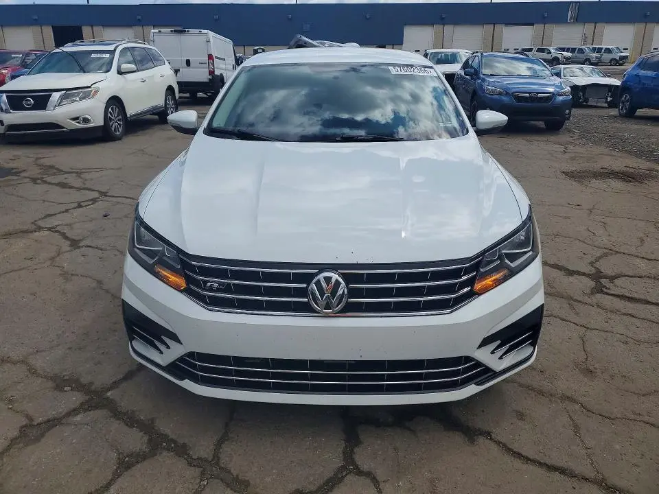 2017 VOLKSWAGEN PASSAT R-LINE  
