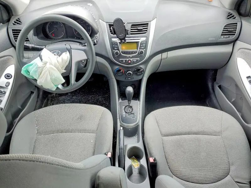 2012 HYUNDAI ACCENT GLS  