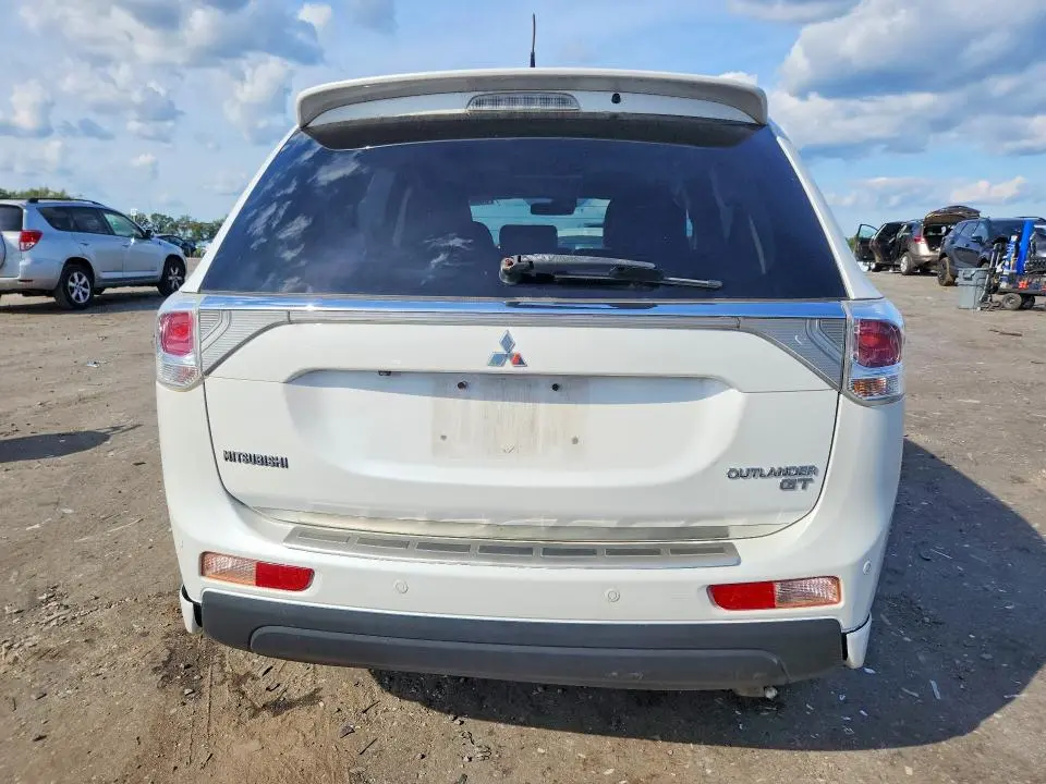 2014 MITSUBISHI OUTLANDER GT  