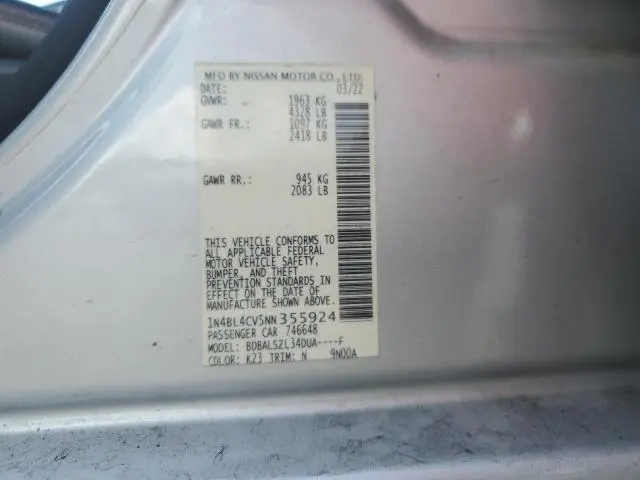 2022 NISSAN ALTIMA SR  