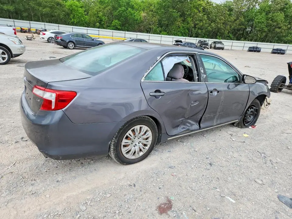 2014 TOYOTA CAMRY LE  