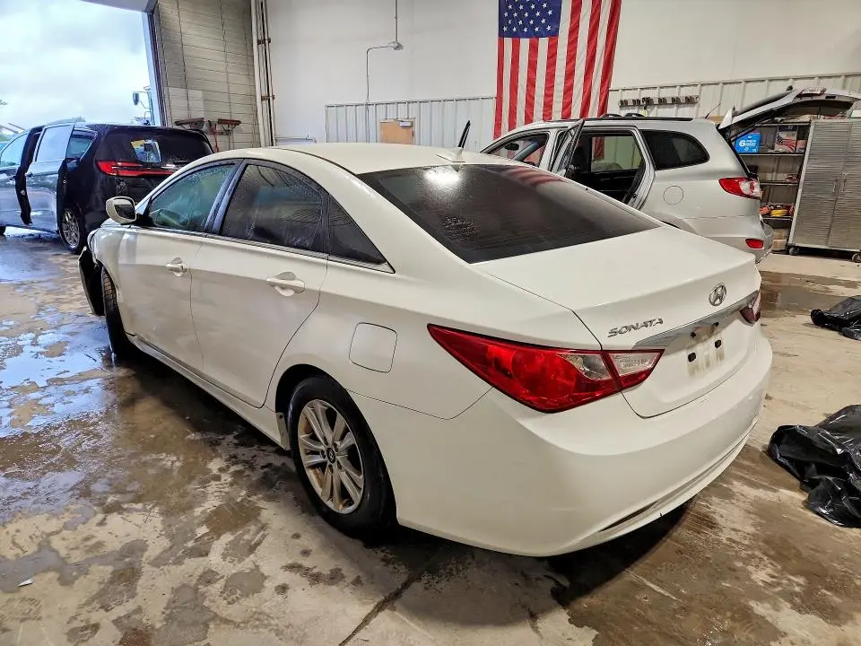 2013 HYUNDAI SONATA GLS  
