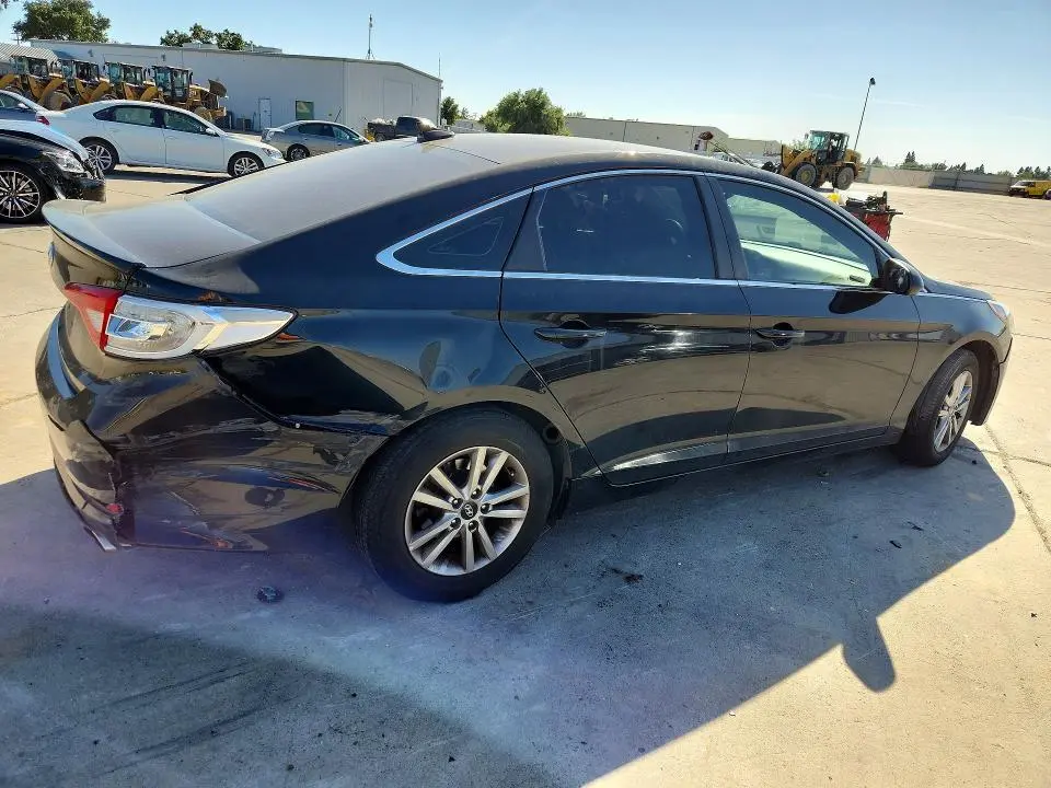 2017 HYUNDAI SONATA SE  