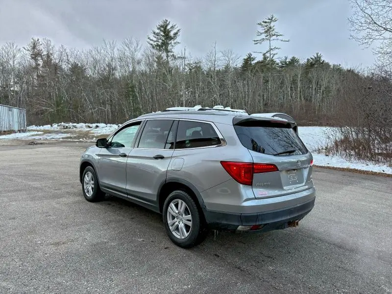 2016 HONDA PILOT LX  