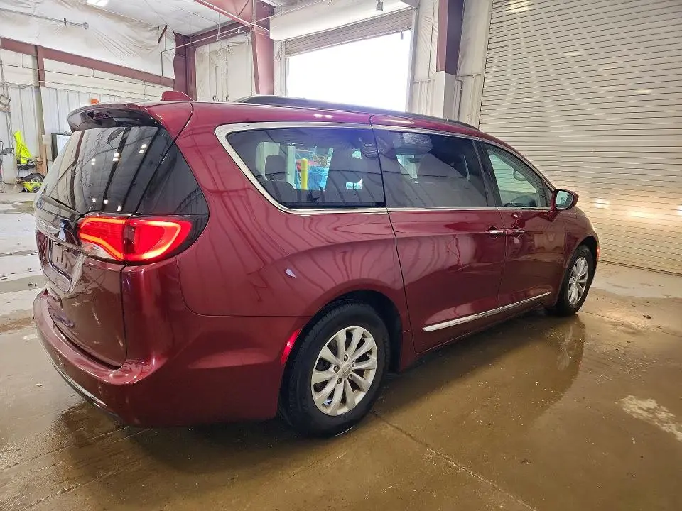 2017 CHRYSLER PACIFICA TOURING L  