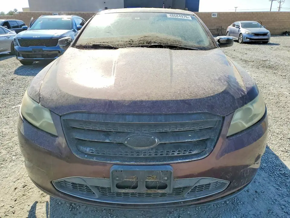 2011 FORD TAURUS LIMITED  