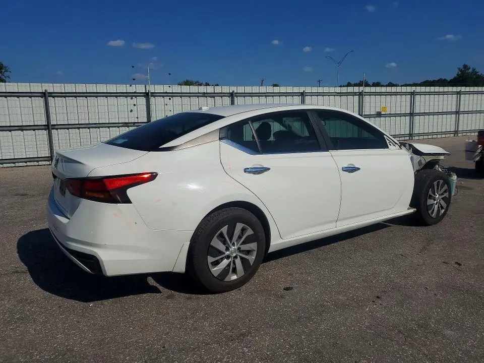 2019 NISSAN ALTIMA S  