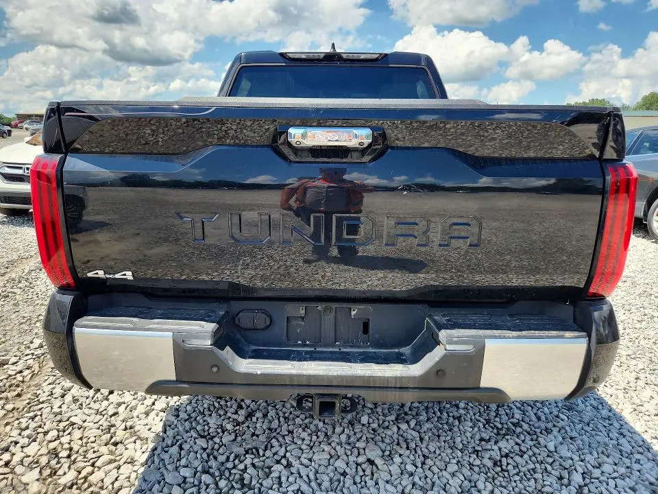 2025 TOYOTA TUNDRA CREWMAX LIMITED  