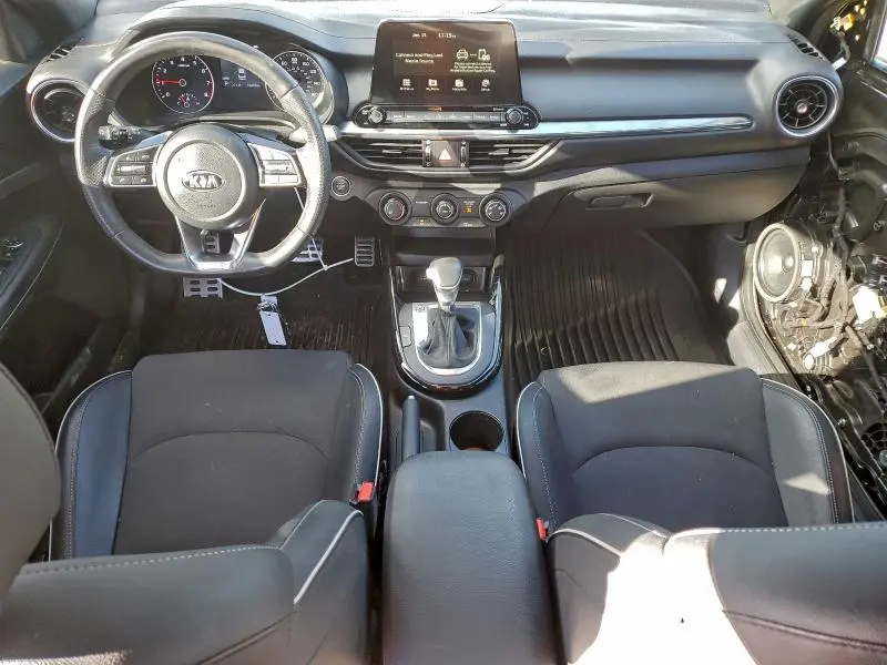 2021 KIA FORTE GT LINE  