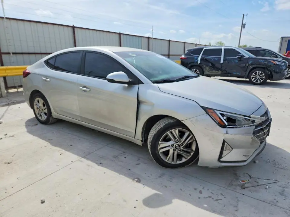 2019 HYUNDAI ELANTRA SEL  