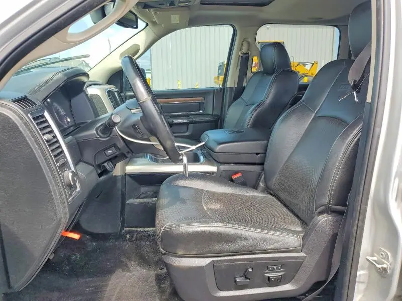 2016 RAM 1500 LARAMIE  