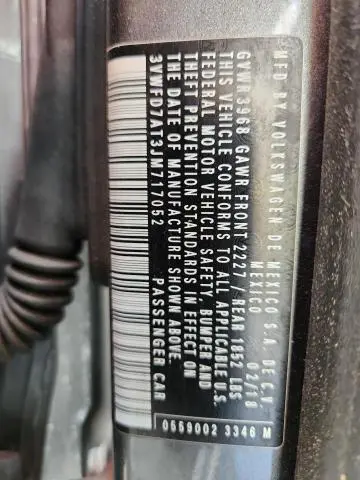 2018 VOLKSWAGEN BEETLE S  