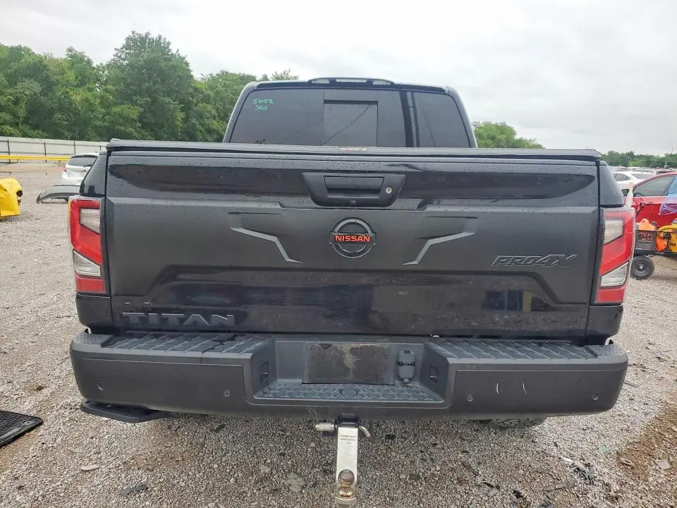 2021 NISSAN TITAN PRO-4X  