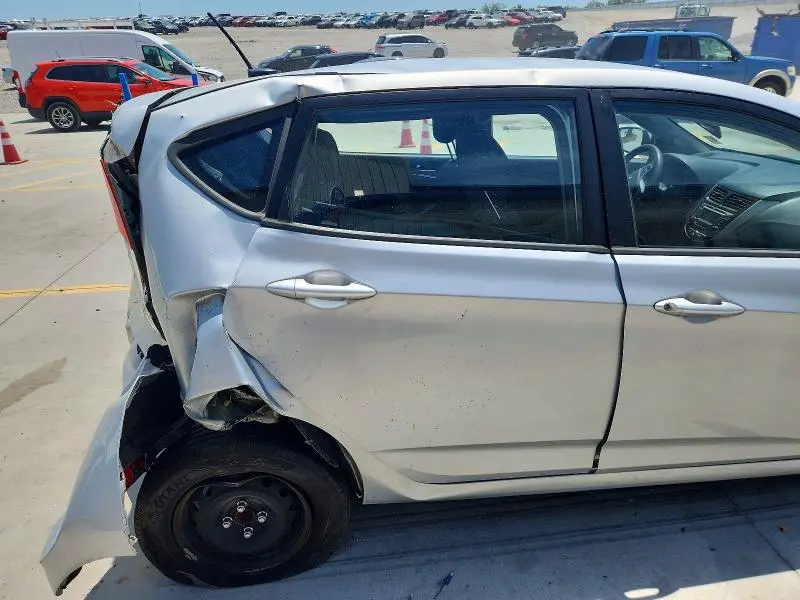 2015 HYUNDAI ACCENT GS  