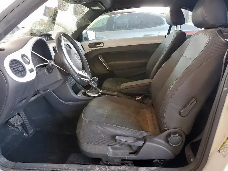 2013 VOLKSWAGEN BEETLE   