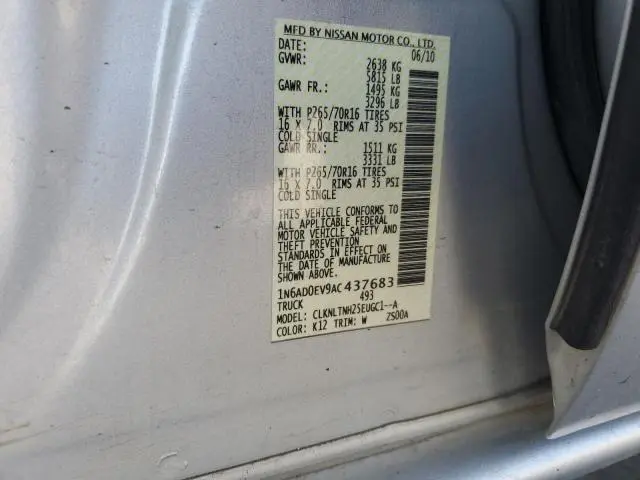 2010 NISSAN FRONTIER CREW CAB SE  