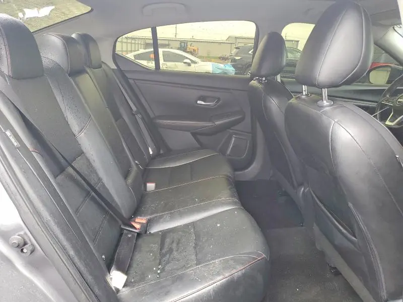 2024 NISSAN SENTRA SR  