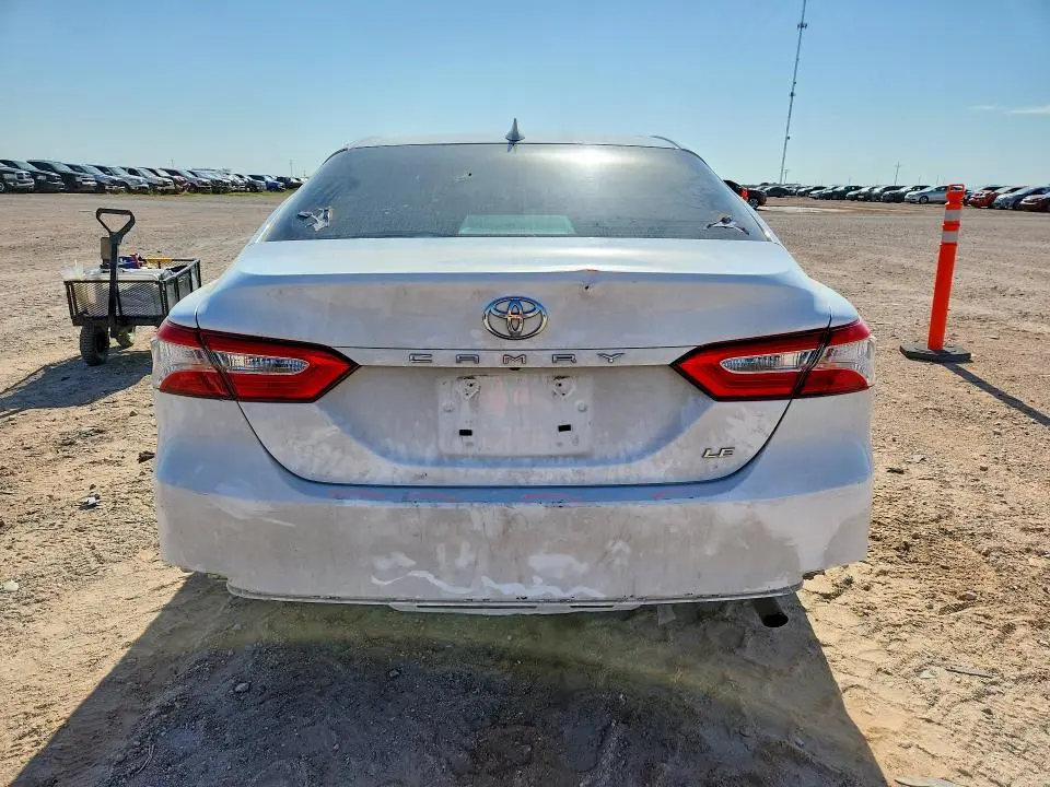 2020 TOYOTA CAMRY LE  