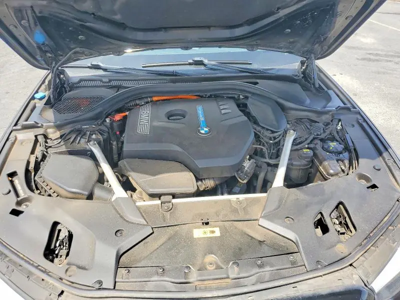 2019 BMW 530E   