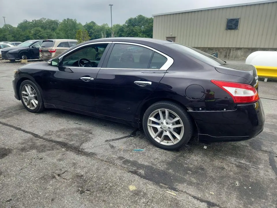 2010 NISSAN MAXIMA 3.5 S  