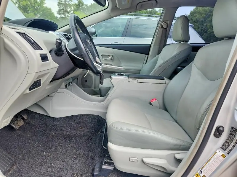 2014 TOYOTA PRIUS V FIVE  