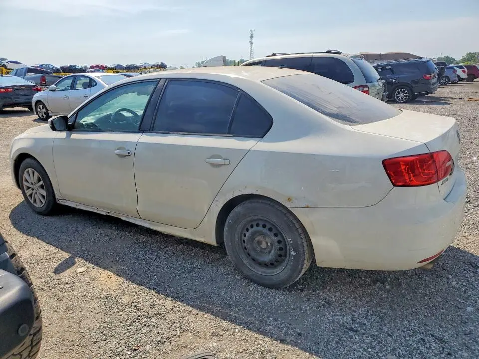 2013 VOLKSWAGEN JETTA SE  