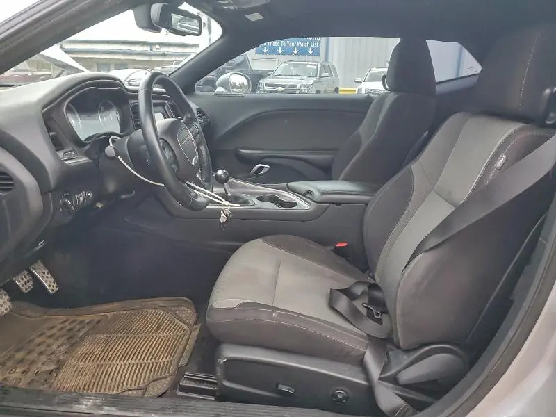 2015 DODGE CHALLENGER SXT  