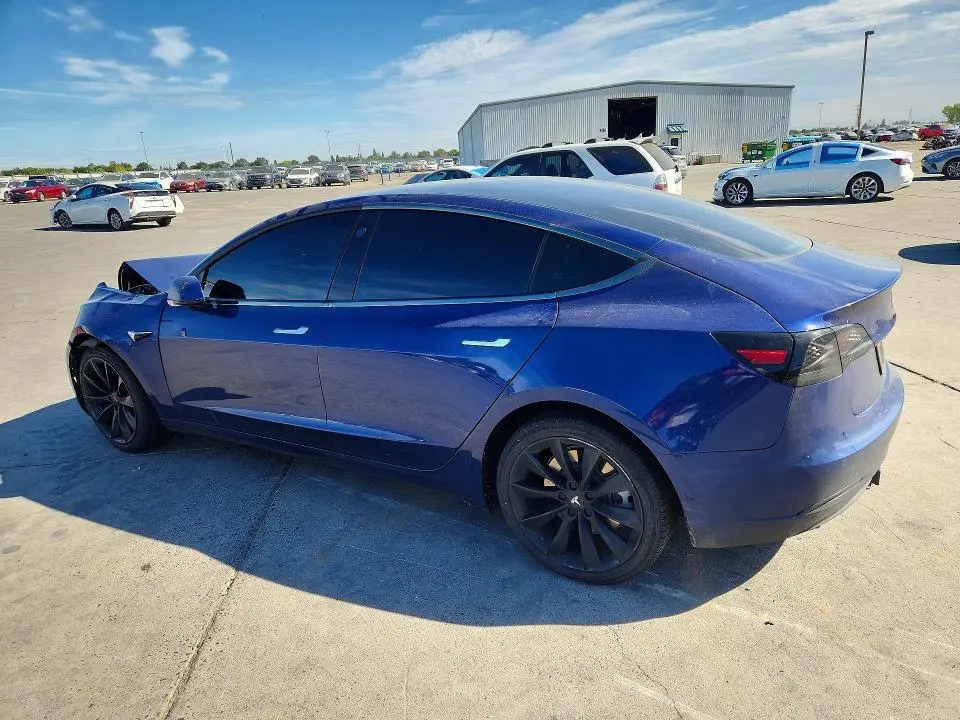 2018 TESLA MODEL 3   