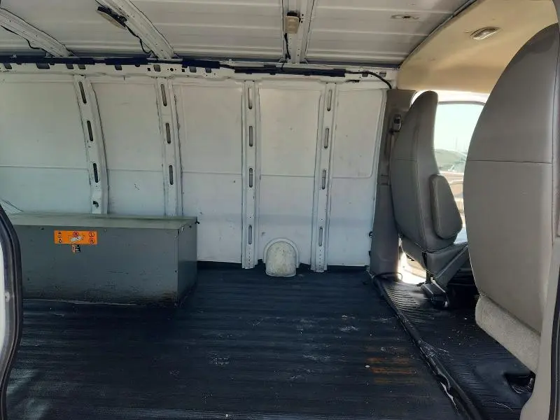 2015 GMC SAVANA G3500  