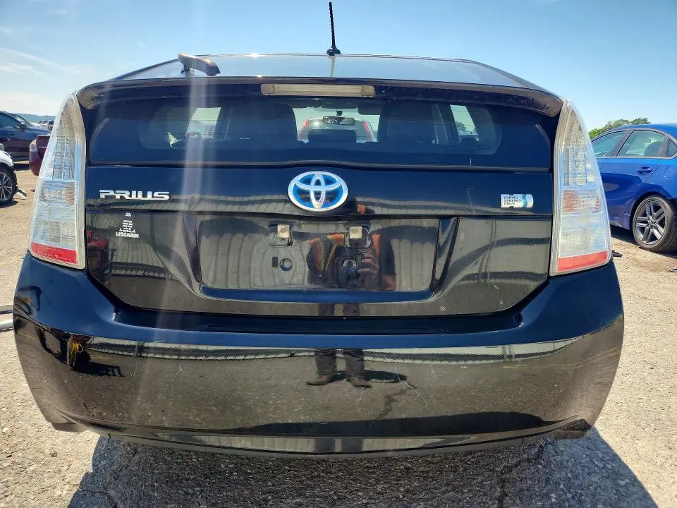 2010 TOYOTA PRIUS II  