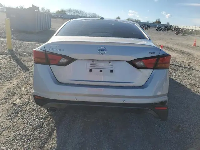 2022 NISSAN ALTIMA SR  