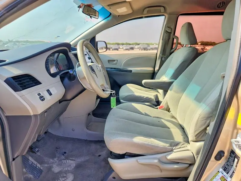 2011 TOYOTA SIENNA BASE 7-PASSENGER  